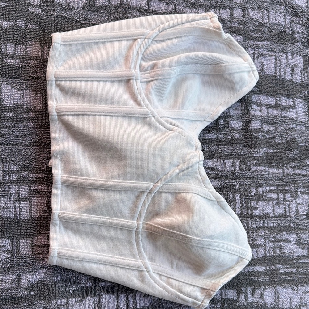 Chic White Lace-Up Crop Top